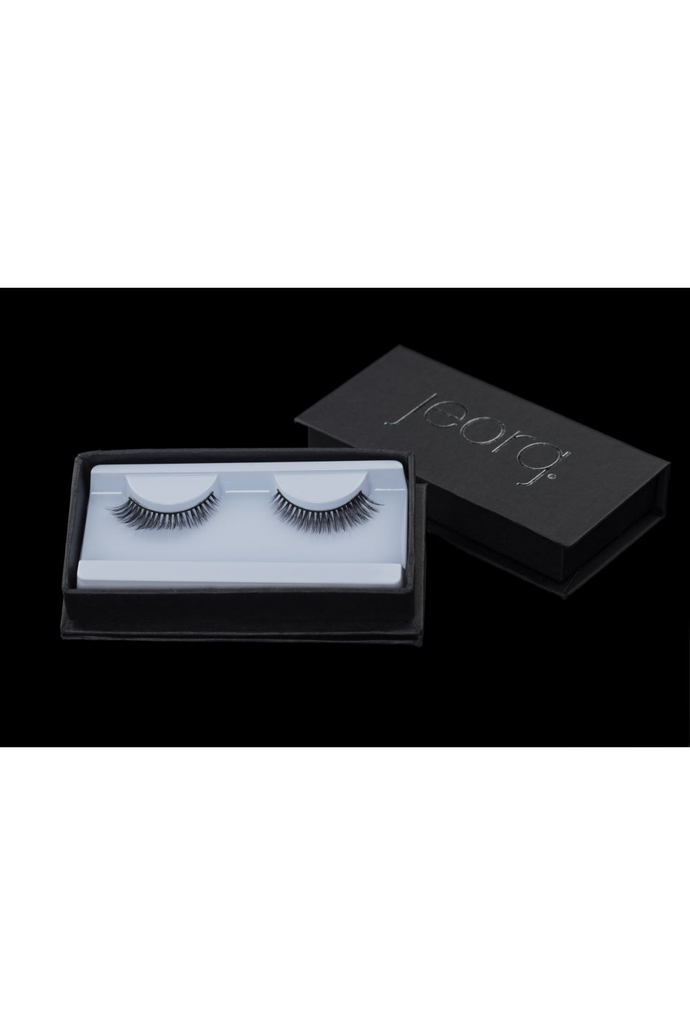 Jeorg. Lashes brand image